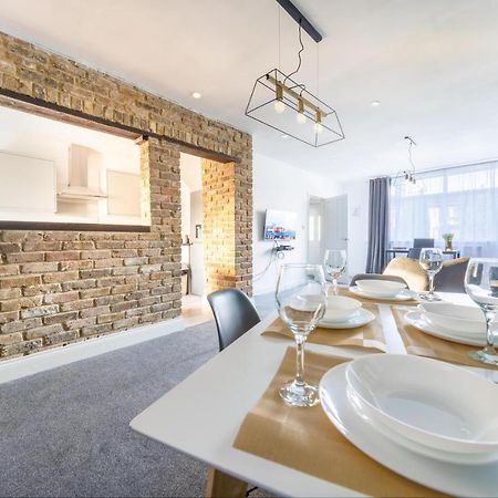 Contractor Accommodation Near Heathrow, Windsor Minutes From M4 Slough Exteriör bild