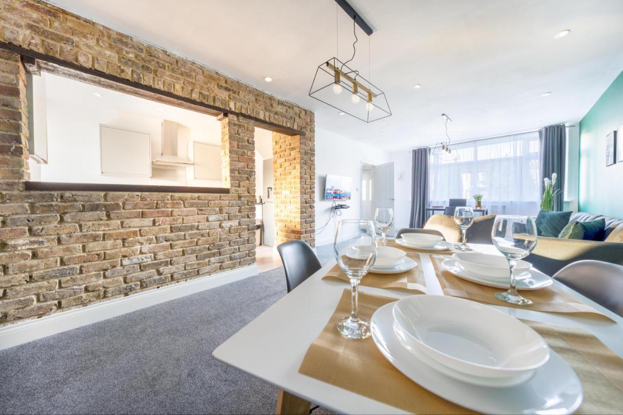 Contractor Accommodation Near Heathrow, Windsor Minutes From M4 Slough Exteriör bild