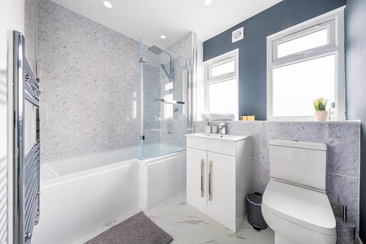 Contractor Accommodation Near Heathrow, Windsor Minutes From M4 Slough Exteriör bild